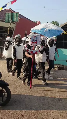 domba siapa nih yg lepas @ix.a.afc  #karnaval #shoundthesheep 