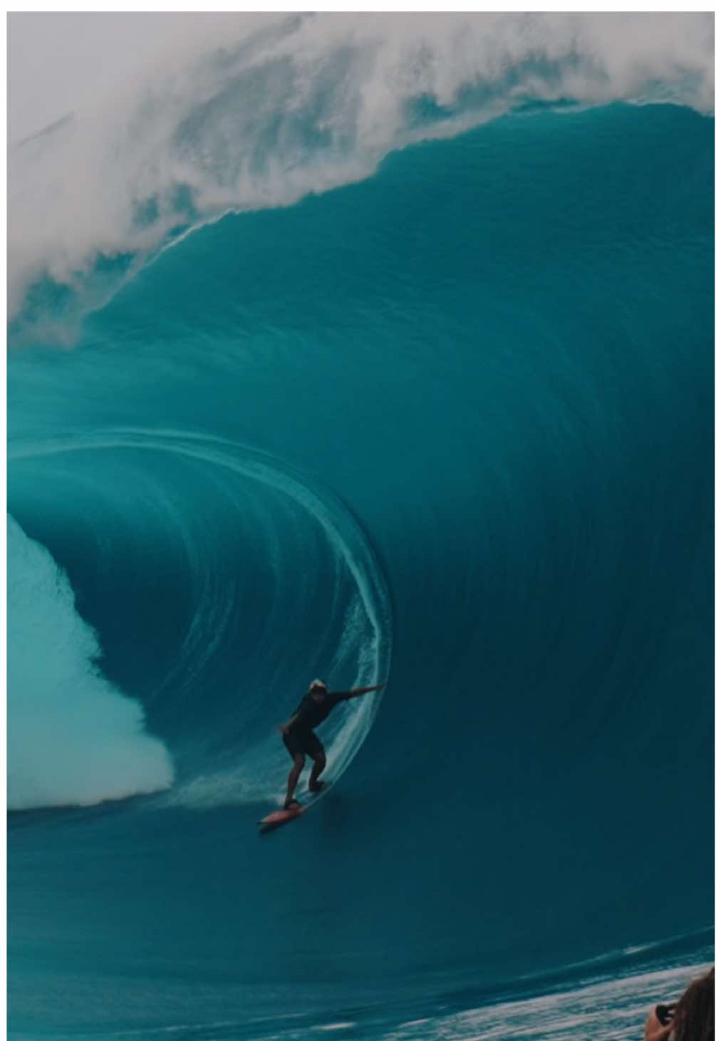 The biggest wave I’ve ever seen/filmed #surfer #teahupoo #slowmotion #fypage #surfing 