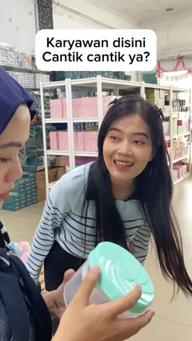 Ini karyawan nya kenapa ya?🤣🤣  #fyppppppppppppppppppppppp #news #lucu_ngakak #infopku #brosispku