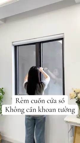 Rèm cuốn cửa sổ Không cần khoan tường #decor #remcua #remkhongkhoan #remintranh #remcuontron 