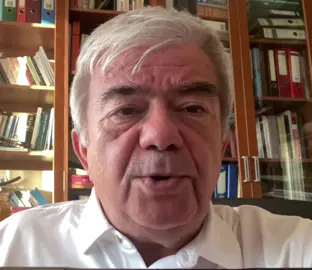 Kemoterapi kanserin yayılmasına, metastazların artmasına sebep olabilir mi? KEMOTERAPİ KANSERİN YAYILMASINI HIZLANDIRABİLİR 27 Temmuz 2025 tarihinde KANSER, MEDYA kategorisi altında yayınlanmıştır. Bazı meme kanseri hastalarında akciğer metastazlarının daha fazla görülmesinin kemoterapiye bağlı olabileceği ve bu kötü durumun bazı ilaçlarla engellenebileceği ortaya çıktı. Bu araştırmanın maksadının kemoterapiyi kötülemek değil tam aksine onun daha etkili olabilmesini sağlamak olduğunu hatırlatırım. https://ahmetrasimkucukusta.com/2025/07/27/yazilar/tip-yazilari/kanser/kemoterapi-kanserin-yayilmasini-hizlandirabilir/