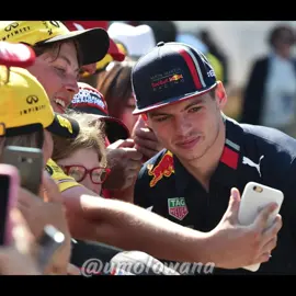 тгк турбонаддув  именно так выглядело приглашение Тото на свою яхту  #f1 #f1memes  #verstappen  #totowolff 