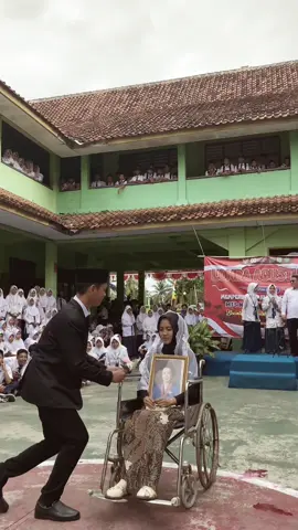 BJ Habibie dan Ainun ❤️ #like #bungacitralestari #bjhabibie #ainun #mtsn1pangandaran 