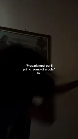 Dopo aver vissuto i traumi dell’anno precedente😔 #fyp #perte #scuola #akaengg #viral 