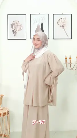 ✨ Dress elegan ini bukan sekadar pakaian, tapi bikin kamu tampil anggun, percaya diri, dan nyaman dipakai seharian. Dengan bahan adem yang jatuhnya cantik, setiap langkah jadi terlihat lebih menawan 💖 ⚡ Tapi ingat, stok Dress ini makin menipis! ⚡ Banyak yang sudah order dan tinggal beberapa pcs saja. #promomakanmerdeka #dresscantik #gajiansale #gamiscantik #rekomendasidress #gamisviraltiktok #GamisKekinian #GamisKekinian #dress 
