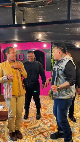 Malah ketemu Marni di jalan