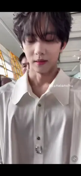 CÂU CHUYỆN MẤT VÉ CỦA EM THỪA =))))))))))) NMA PHẢI CÔNG NHẬN LÀ ĐI VỚI ANH HIÊN CÁI LỚ NGỚ HẲN RA, CHẮC TẠI TÂM TRÍ ĐỂ CHỖ ANH MẤT DỒI =)))))))))) #triểnhiên #lưuhiênthừa #liuxuancheng #zhanxuan #fyp 