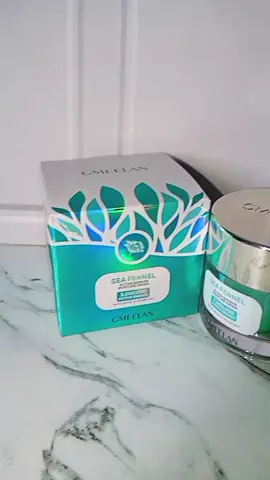 baru nemu moisturizer yang bisa ngasih efek dingin da sejuk. #gmeelan #seafennel #moisturizerviral #sebirulaut 