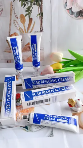 #scar #scarremover #scarcare #acen #burnscars #fadesdarkspots #skincare #beforeandafter #tiktokmademebuyit #healthhack #bodycareproducts #natrualremedies 