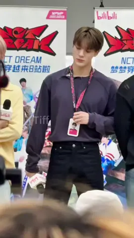 ©️TiHesitate #jeno 