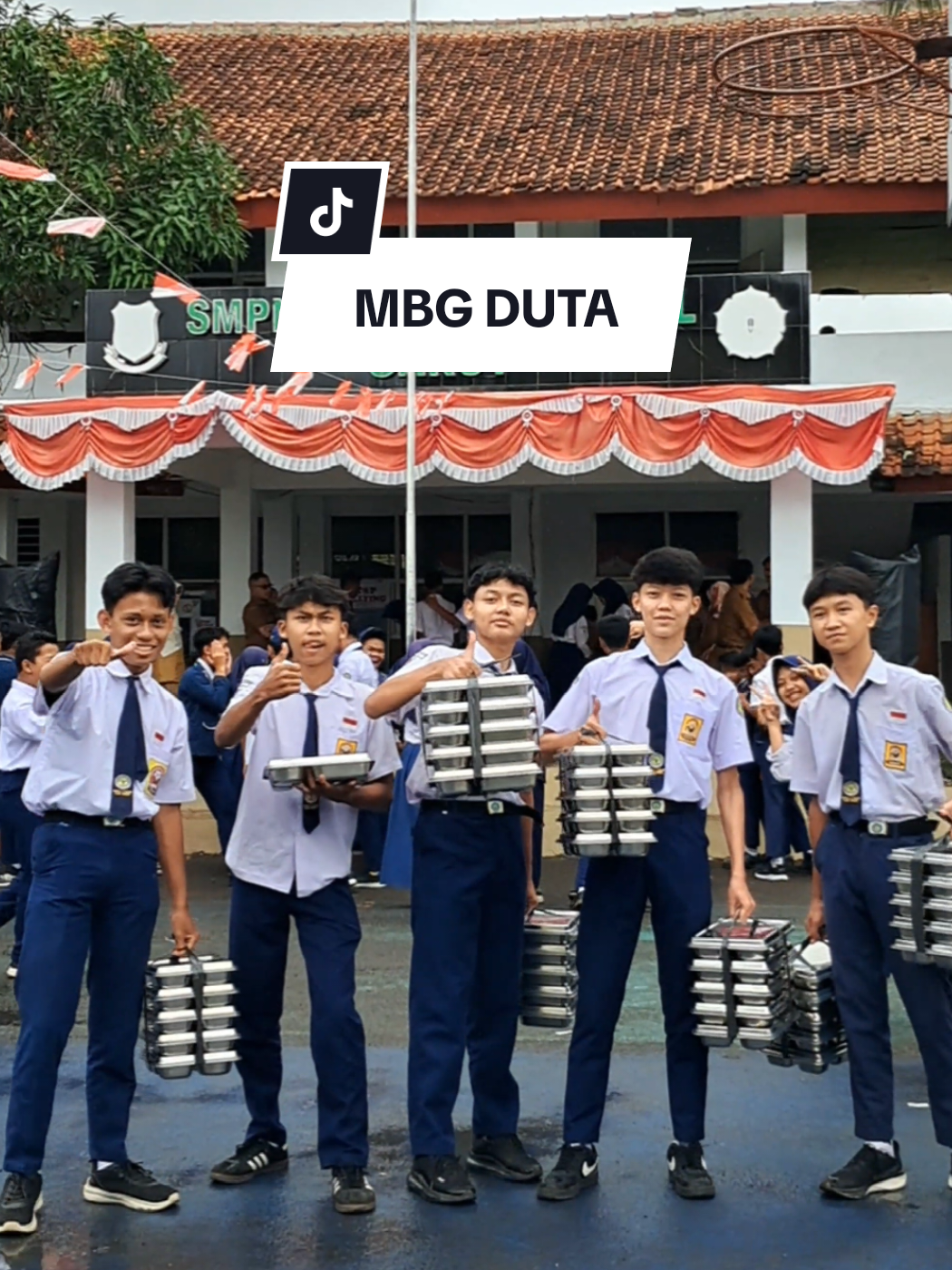 Program Makanan Bergizi Gratis (MBG) Duta 2025 #makananbergizigratis #programmbg #smpn2tarogongkidul #smpn2tarkid #foryourpage 
