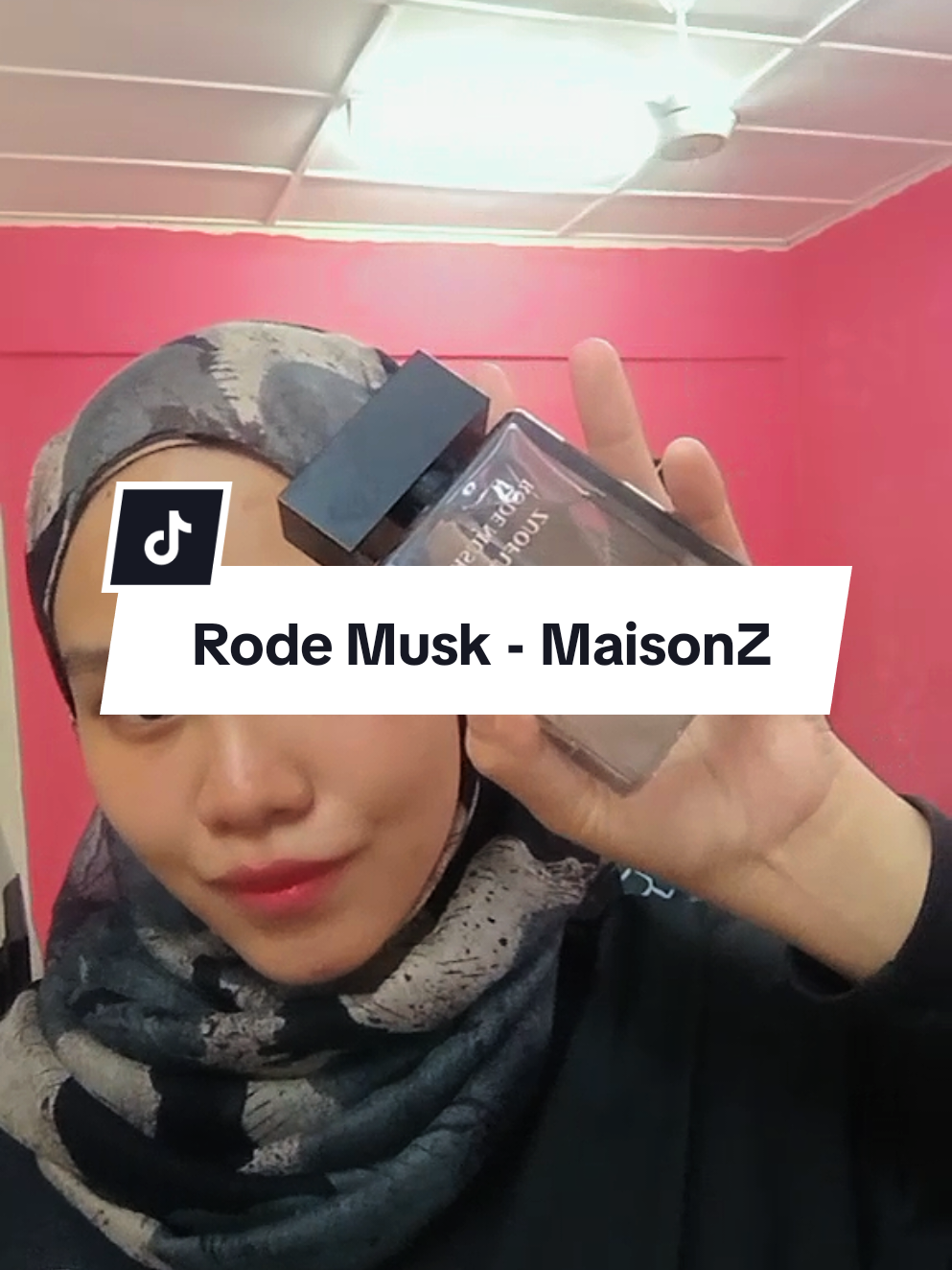 Dating, kerja, atau aktiviti harian  semua pun boleh. Serius rasa lebih yakin setiap kali spray. @maisonzmalaysia #fyp #perfume #perfumetiktok #bergamot #vanilla 