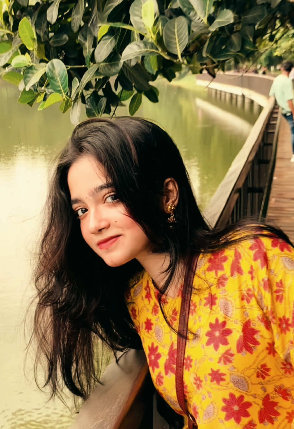 🌻🦜💛 Outfit from:Rafa Zaman (fbpage) Dm me for any kind of PR👈🏻 #foryou #fyp #foryoupage #unfrezzmyaccount #viral #trending #maria #fypシ゚viral 