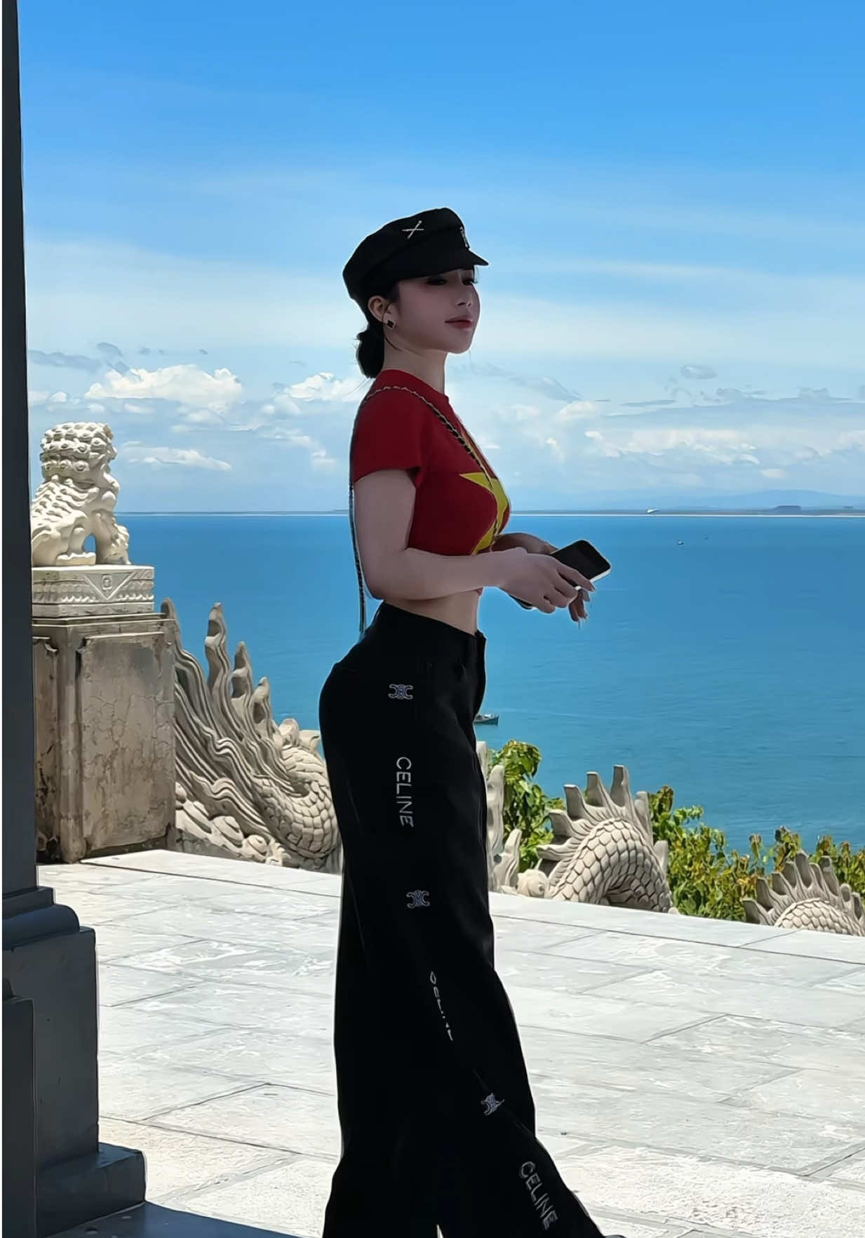 Việt nam tôi đẹp lắm ❤️❤️ #nhannguyenboutique  #moingaymotoutfit  #phoidodep  #xuhuong  #quanaonu 