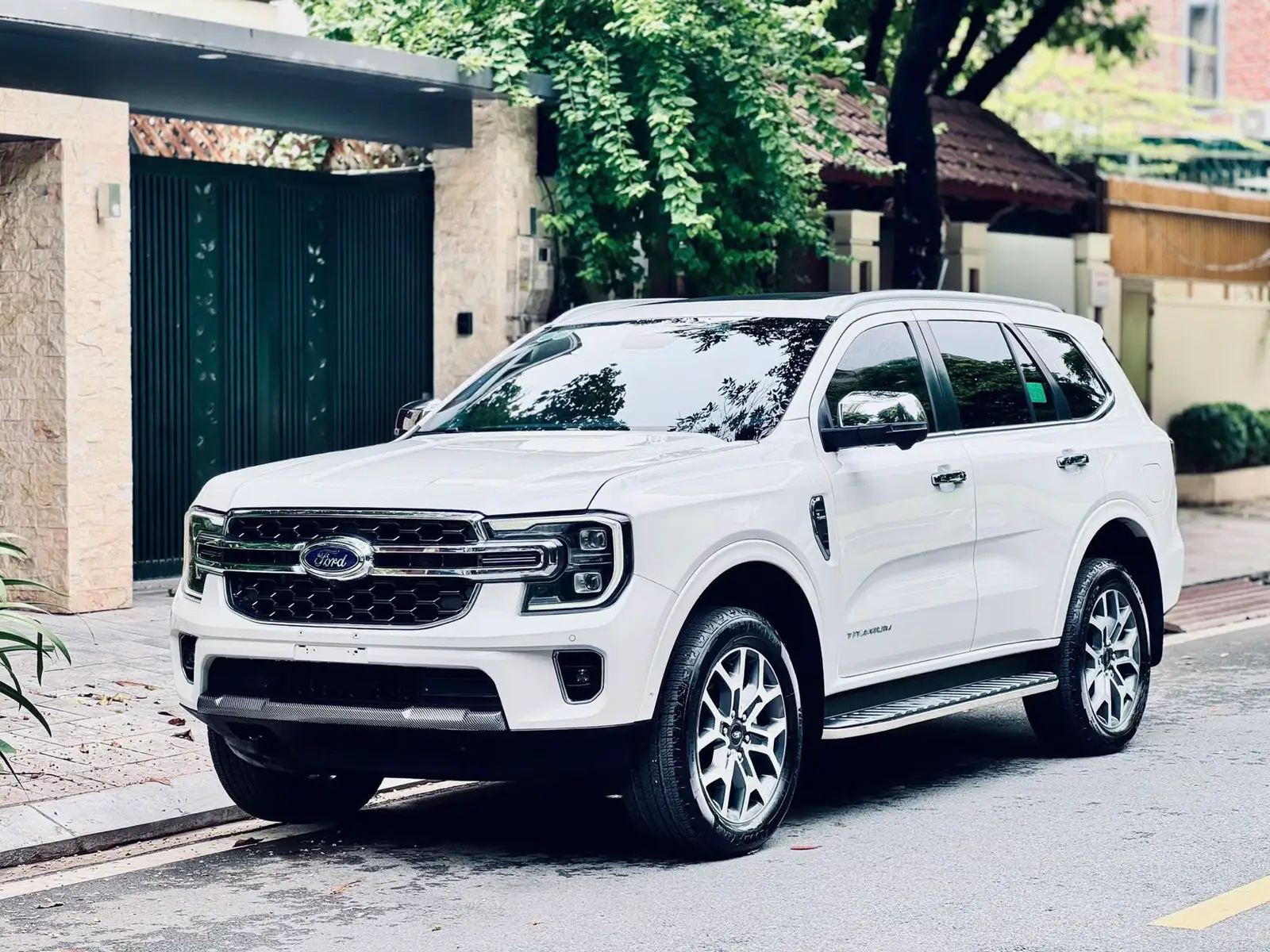 Ford Everest Titanium 4x4 sx 2024 odo 5.700km Giá 1ty4xx ☎️0828741999