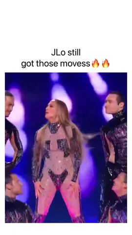 How is Jennifer Lopez 56 ?? She doesn’t age!!😍