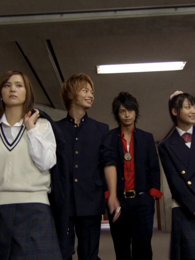 tránh đườngggggggggg @sixtyuptown #gokaiger #supersentai #tokusatsu