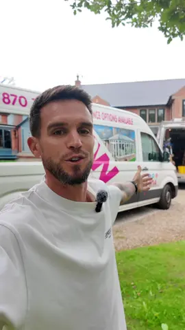A true Manchester Windows glow up for @gazbeadle ✨ New windows, sleek doors, and stunning bi-folds… 👏 Goodbye to the old brown frames and hello to fresh, modern black! 🖤 #ManchesterWindows #GlowUp #HomeTransformation #ModernLiving 