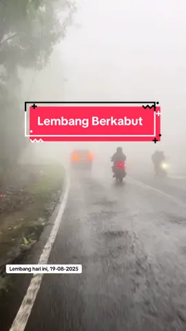 Siapa yang lewat Lembang pagi ini cung. Kena kabut jarak pandang minim. Sejuk jiga di film2 FTV.. #lembang #fyp #lembangberkabut #berkabut #bandung 