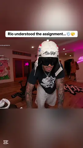 Rio da yung og comes on. Plaqueboymax’s steam 🔥 #plaqueboymax #riodayungog #streamer #twitchstreamer #goviral 