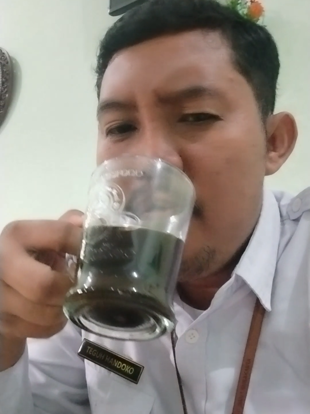 Hujan Cocoke Ngopi Bolo