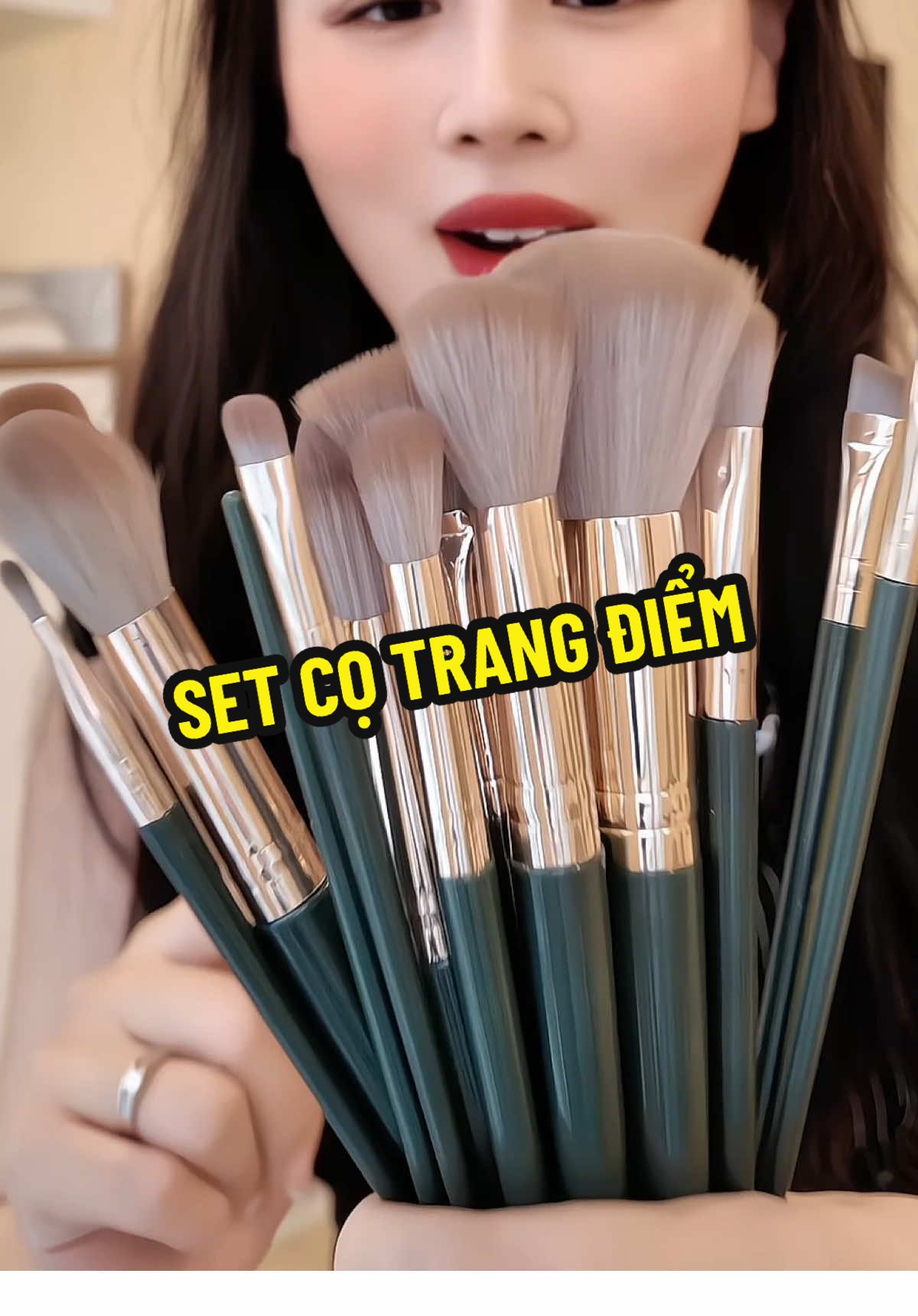 Giá mềm mà cọ chất lượng lắm nè ce uiiii 💓 #cotrangdiem #makeup 