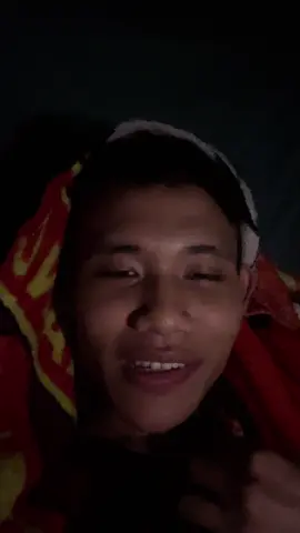 Cô ta nói là anh can đảm  