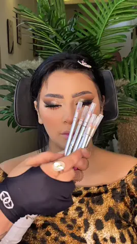 اعملي فيلر لشفايفك من غير 💉💉 ولا شكشكه بكل سهوله 🫣 مع نهى العراقى هتعرفي كل حاجه تخص مجال التجميل 👌@makeup store By logy 