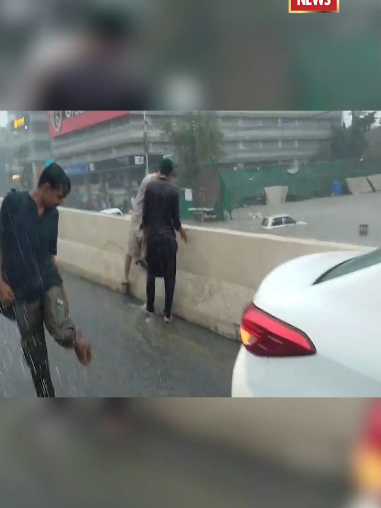 کراچی: شارع فیصل نرسری کے مقام کی موجودہ صورتحال #ARYnews