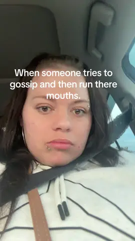 Doing all she can to look like raggidy Anne
