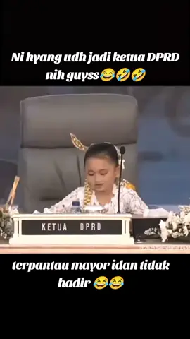 Ni hyang udh jd pejabat nih guys😂 #kangdedimulyadi #nyihyangsukmaayu 