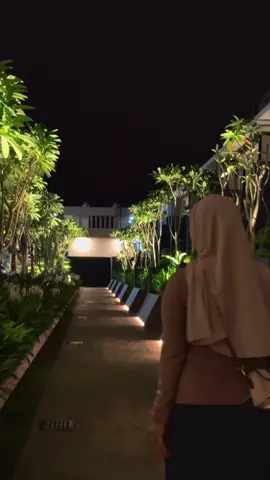 Masya Allah… Mendadak jd pragawati karna viewnya 😂😂 #hotelestetik #hotelmercure #hotelbintang4 #berau #kaltim 