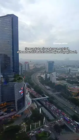 Semangat warga Jakbar. Selasa sore (19/08)