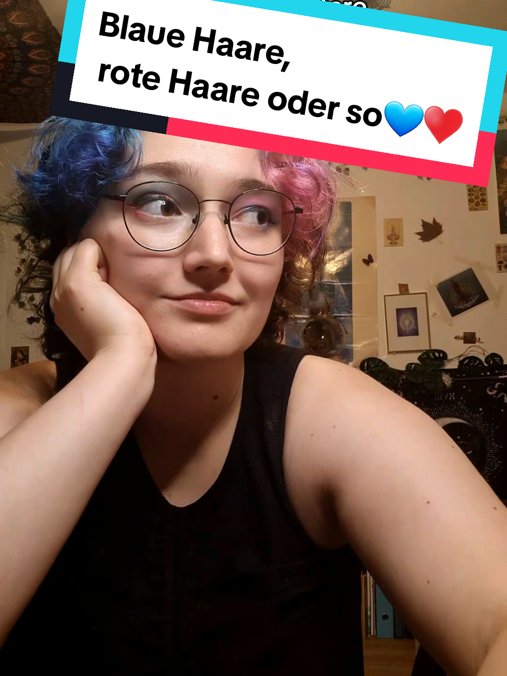 BLAUE HAARE ROTE HAARE oder so? #memestiktok #kommentare  #blauehaare 