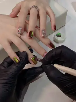 #nailboxthietke #hoclamnail #xuhuongtiktok #sơnnhũsiêusáng #nhungulanailmi 