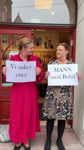 Er du student i Ålesund, på jakt etter ekstrajobb? Vi søker deg som kan jobbe annenhver lørdag fra kl. 10–15 og som også er: • Over 20 • Serviceinnstilt og glad i folk • Det er også en fordel om du liker å strikke! Lyst til å bli en del av vårt team? Send inn søknad til: alesund@norskflid.no 📩 vi gleder oss til å høre fra deg! 