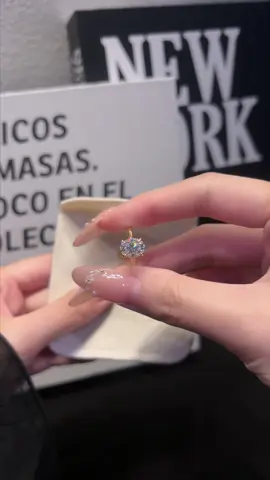 10/10Moissanite~Who needs filters when your ring has 58 hand-cut facets? That glow is real.      #MoissaniteRing#GiftForHer#LoveSymbol#AffordableJewelr#RushTok2025 