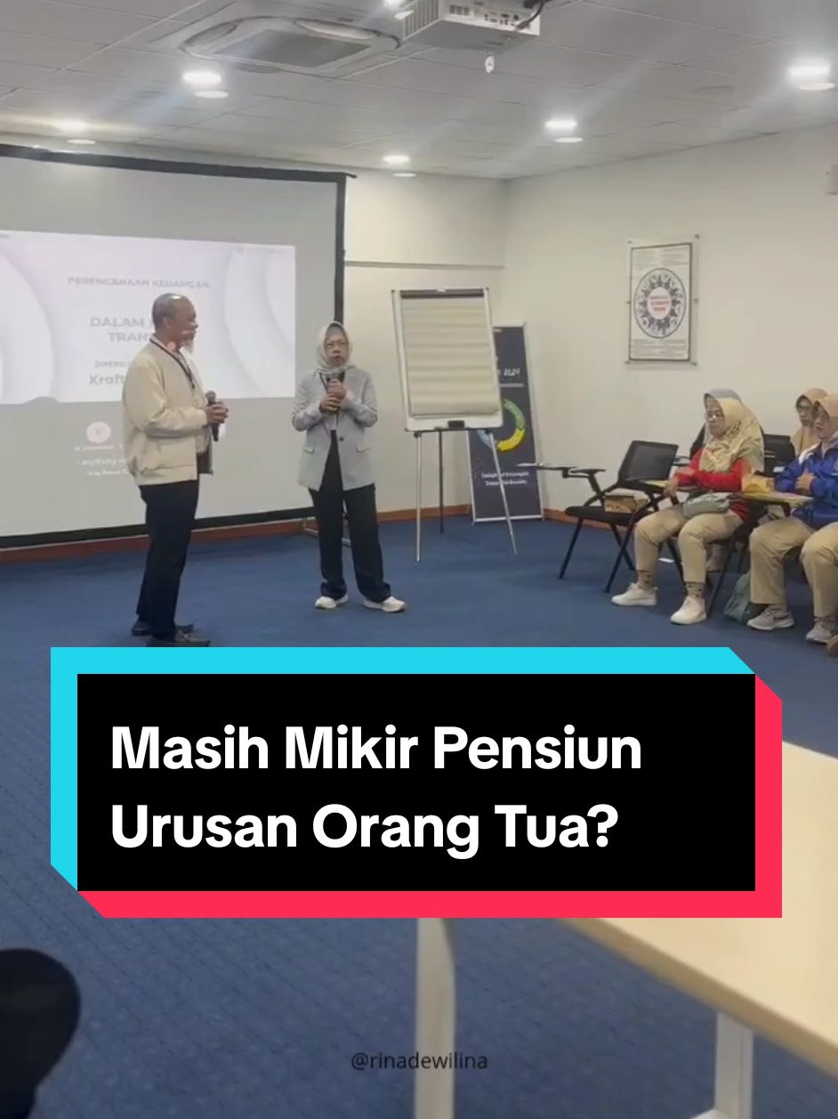 Ngaku deh, kamu masih mikirin pensiun itu urusan nanti? STOP SCROLL Kamu pikir pensiun itu cuma urusan orang tua? salah besar! 😱 Bayangin deh kamu kerja keras dari umur 20-50 tahun, tapi nggak nyiapin apa-apa. Pas umur 55, mau santai malah masih harus kerja aja, karna tabungan NOL. Padahal kalau mulai, Usia : 30 tahun  Nominal : Rp500.000/bulan Durasi : 25 tahun Etimasi : Rp700 juta Makin lama nunda, makin besar yang harus kamu kerja. Makin cepat mulai, makin ringan jalannya! 💬 Save & Share jangan lupa follow! #PensiunSejahtera  #InvestasiPensiun #AsetPensiun #DanaPensiun #PensiunMandiri