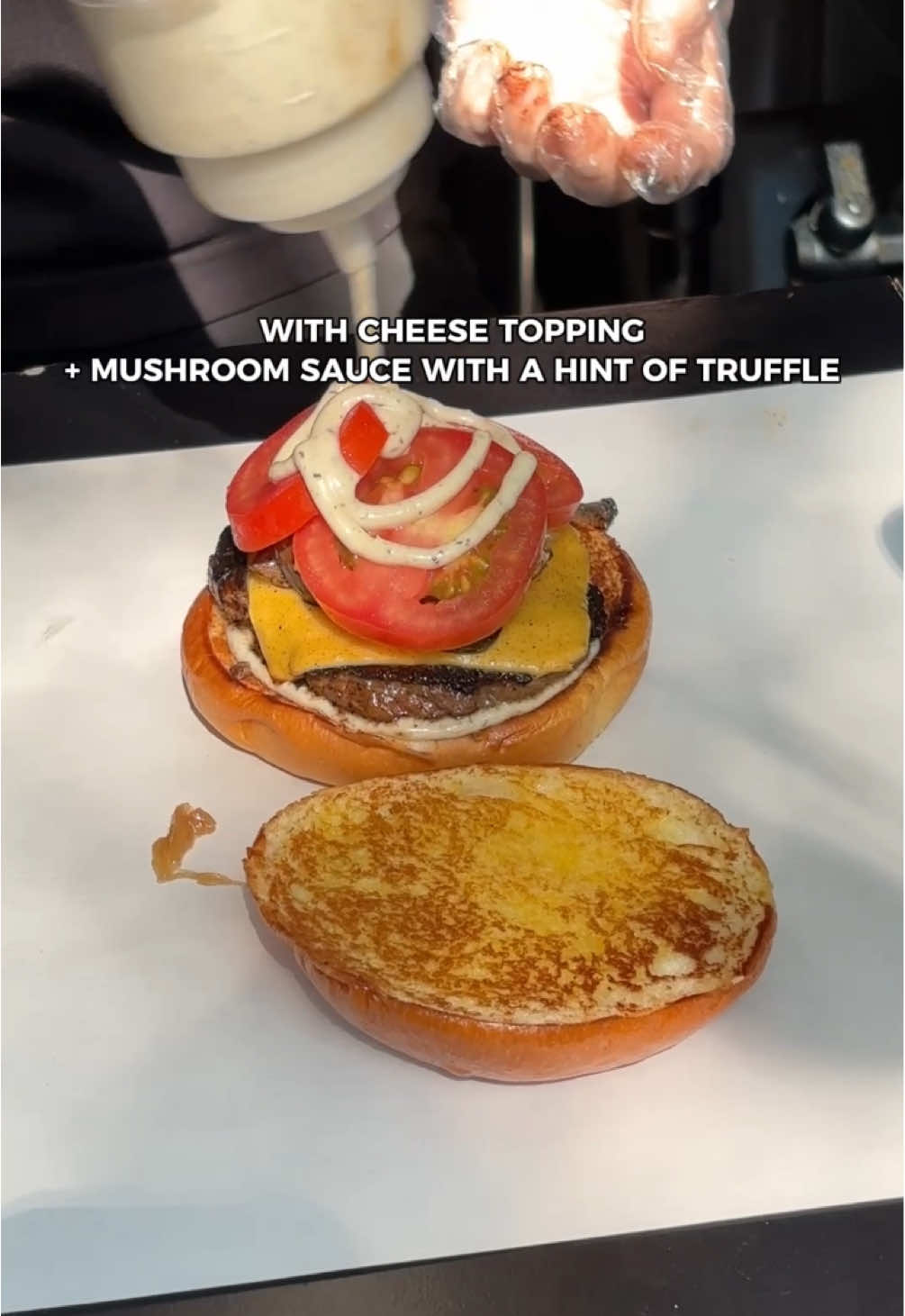 🍔 BURGERPLACE YANG LAGI NGEHITS DI JAKBAR! 🍔 Pilihan burger juicy melimpah, ditambah sides unik kayak Animal Fries dan Truffle Fries yang siap jadi favorit baru kamu. 🔥 Semua bisa kamu cobain di The Good Mess Burger: salah satu burgerplace terbaik buat nongkrong santai atau makan puas bareng temen.  📍 The Good Mess Burger — Puri Kembangan, Jakarta Barat #TheGoodMessBurger #JakartaBarat #PuriKembangan #BurgerJakbar