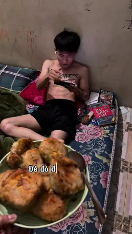 Người ta bầu thì chồng bưng từng ly nước . Đây thì bầu bưng đồ ăn cho chồng chơi game 🤯 Công bằng ở đâu? #xuhuong #vairal #chongvotam #vobau 