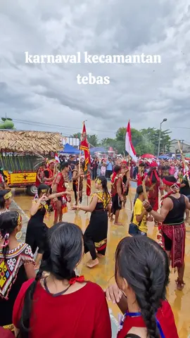 teman teman dayak juga ikut merayakan karnaval dalam rangka HUT RI KE 80th di kec.tebas#dayak #dayakkalimantan #tebas 