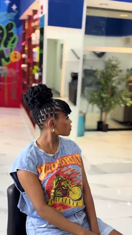 #locs #locsabudhabi #locstylesforwomen #naturalhairuae #dreadlocsabudhabi 