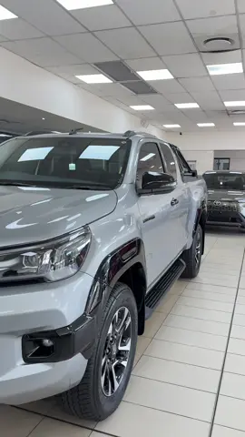 2025 Toyota Hilux Legend 55 Extra Cab 4x4 Auto 🏷️Instalment from +- R13,666.66 ⚫️Rv 35% ⚫️Interest rate 12.75% ⚫️72Months  📃Requirements for finance application ☑️Id ☑️Drivers Licence ☑️Latest Payslip ☑️3months Banks Statements  Nkululeko Shezi  New Vehicle Sales Executive  ☎️0828881849 📧 freedom@thekwini-toyota.co.za T&C Apply Please call or whatsupp for more information