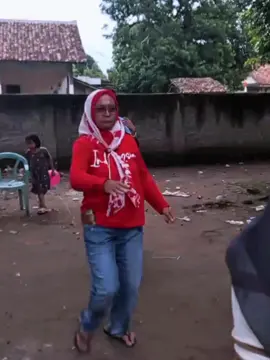 Tebak gaya lucu emak