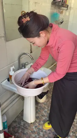 看你还敢不敢出去洗脚按摩了….