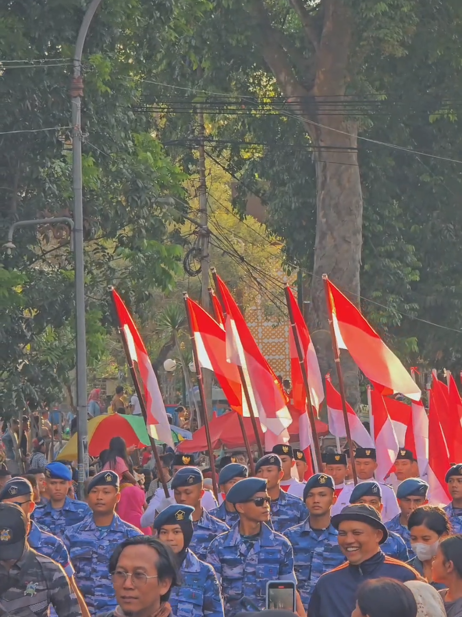 Siapa nih yang hadir nonton Parade Budaya? ☝️😍 #lombok #ntb #lombokvirall🌴🌴 #fyp 