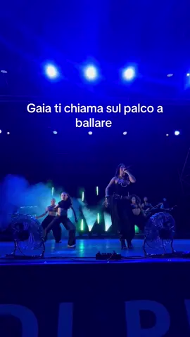 La nostra Sara 12 anni, già performer🤩 Ieri sul palco a Pescara con @Gaia ❤️  @Carlos @Manuel Santini36 @YUBA    #gaiagozzi #chiamoiochiamitu #perte #viralvideos #mydadancestudioavezzano 