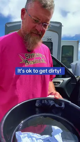 It’s ok to get dirty when you have @Crocodile Cloth on board #crocodilecloth #cleaningcloth #tiktokmademebuyit #tiktokshopcreatorpicks #genx 