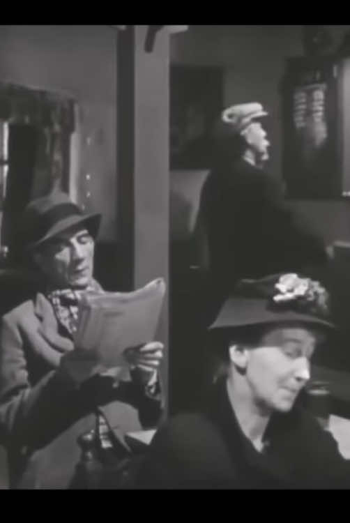 Visiting a British pub (1943)  #ww2 #england #historytok #british #pub