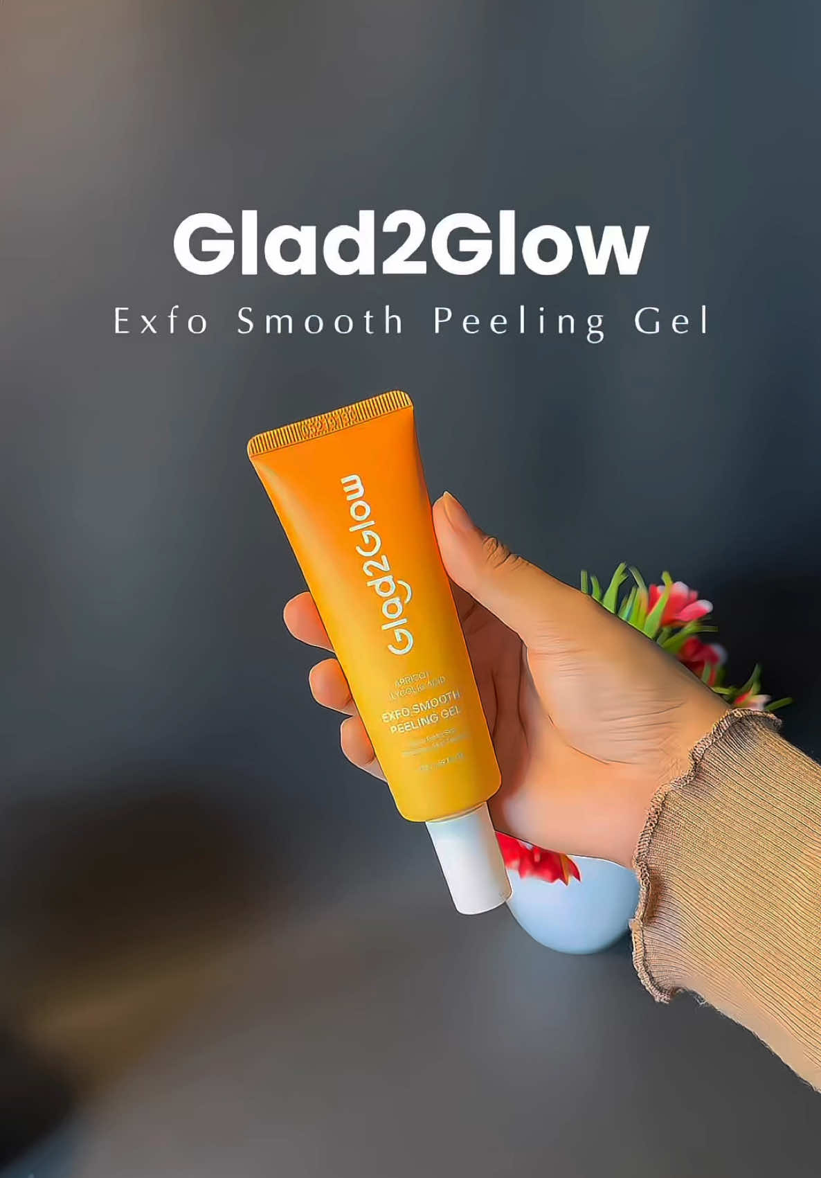 Nyesel banget baru tau ada peeling 30 ribuan yang bisa ngangkat sel kulit mati segini banyak! ✨ Ini Glow2Glow Exfo Smooth Peeling Gel, ada Apricot & Glycolic Acid. Fungsinya ngangkat sel kulit mati, bikin kulit halus, dan skincare kamu lebih nyerep. ✨ Teksturnya ringan, nggak bikin perih sama sekali, cocok dipakai seminggu 2-3 kali.                      Serius, jangan tunggu kulit makin kusam. Produk ini lagi viral banget dan gampang sold out! Klik sekarang sebelum kehabisan! #glad2glow #glad2glowskincare #exfoliatinggel #glad2gloweksfoliasi #expoliasiwajah 